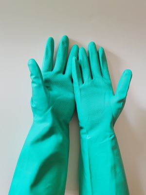 Obras industriais Luvas verdes de nitrilo Luvas de superfície texturizadas para maior aderência em ambientes industriais e laboratoriais
