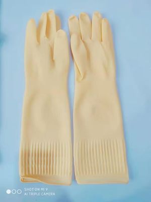 X-large disposable fitable gloves designed for pharmaceutical manufacturing environments requiring contamination control